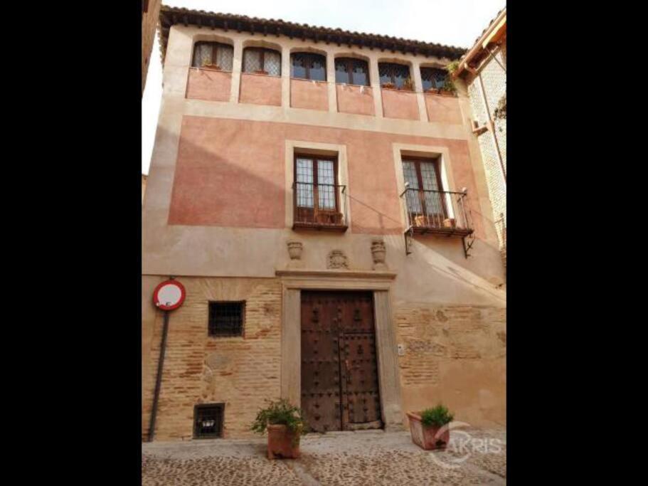 15th Century Palace With Beautiful Private Terrace Apartamento