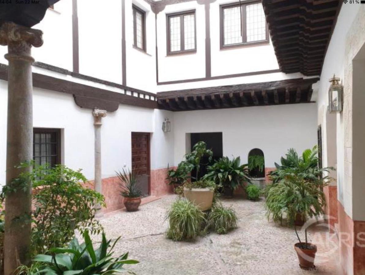Apartamento 15th Century Palace With Beautiful Private Terrace *